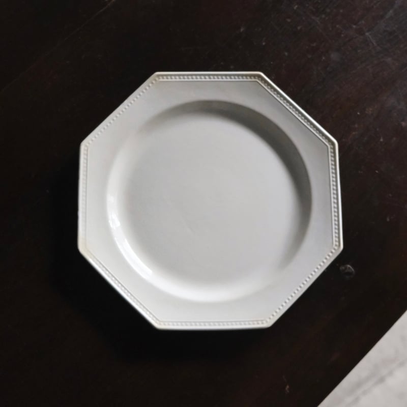 短期出品 クレイユモントロー オクトゴナル 平皿 25-5 短期出品 クレイユモントロー オクトゴナル 平皿 25-5 - メルカリ