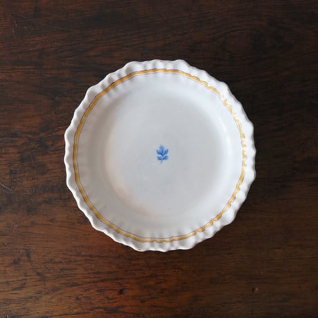 ムスティエ ヴァラージュ 小さなお花柄のお皿 φ22cm A ムスティエ ヴァラージュ 小さなお花柄のお皿 φ22cm A