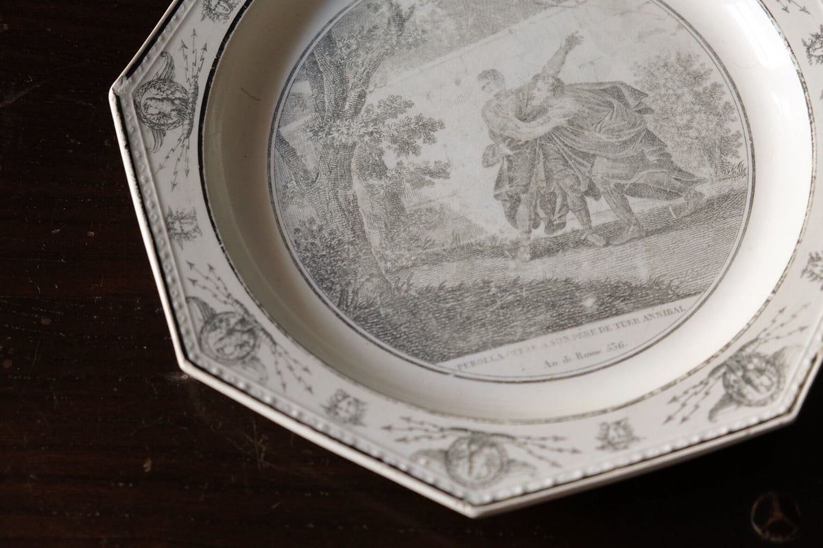 初期クレイユ　ファイアンスフィーヌ　天使の皿　グリザイユ　フランスアンティーク 初期クレイユ ファイアンスフィーヌ 天使の皿 グリザイユ