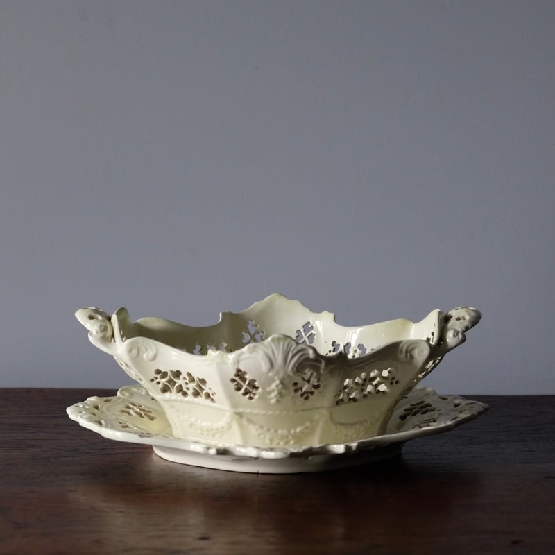 リーズ Leeds コルベイユ & 受け皿 オーバル皿 楕円皿 籠 レリーフ