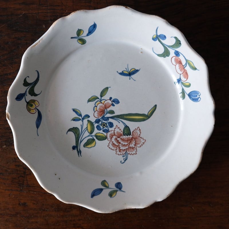 18世紀フランスアンティークヌヴェール窯のプレート ヌヴェール 花絵皿 アンティーク 050341 | jinen_antique