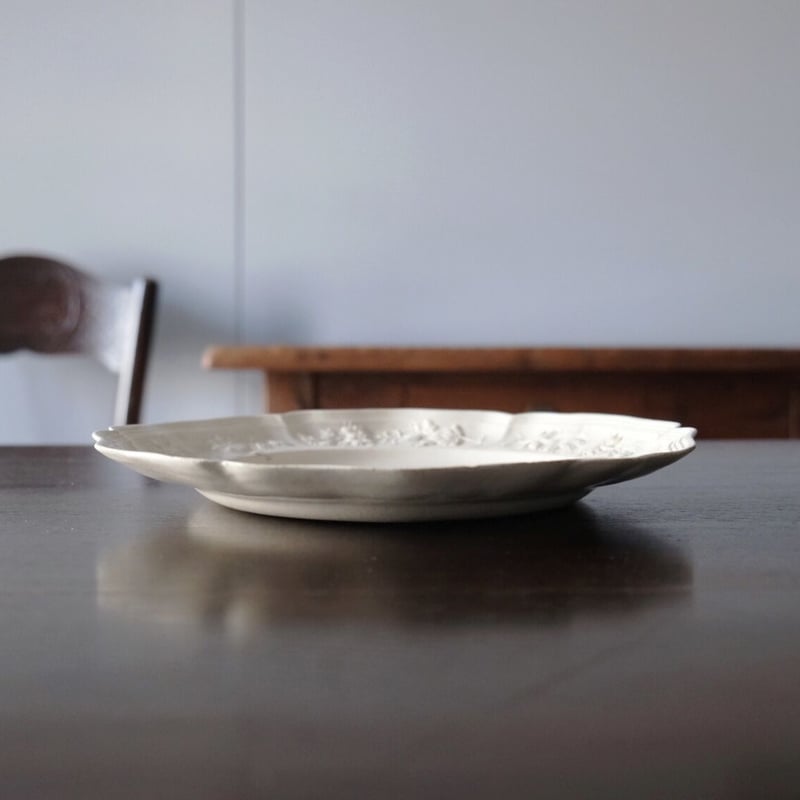 ポントシュー Pont aux Choux レリーフ皿 丸皿 平皿 φ23.2cm アンティー