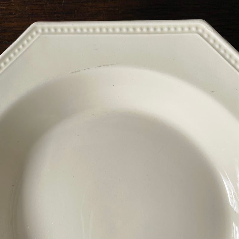 【美品】クレイユモントロー 15cmソーサー オクトゴナル刻印あり 美品】クレイユモントロー 15cmソーサー オクトゴナル刻印あり