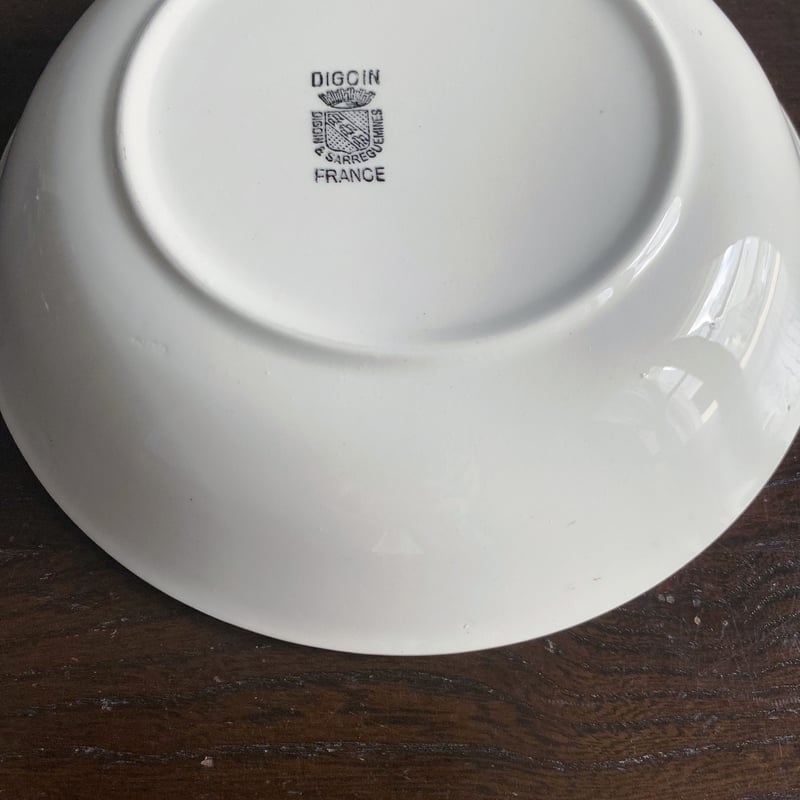 ディエゴ&サルグミンヌ　深皿 ディゴワン＆サルグミンヌ製「バスク柄」のアンティーク深皿です。