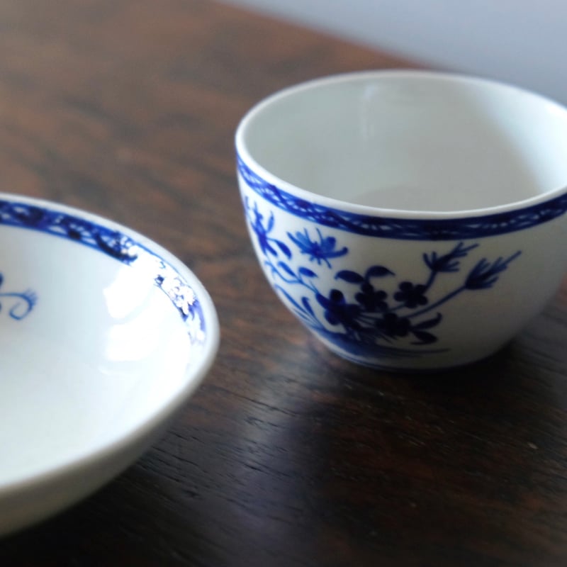 ベルギー トゥルネー窯のティー・ボウル 18世紀 トゥルネー ティー ボウル アンド ソーサー カップ