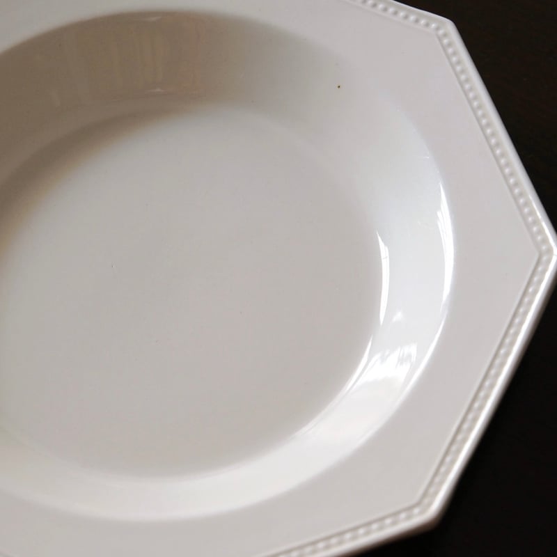 【美品】クレイユモントロー 15cmソーサー オクトゴナル刻印あり 美品】クレイユモントロー 15cmソーサー オクトゴナル刻印あり