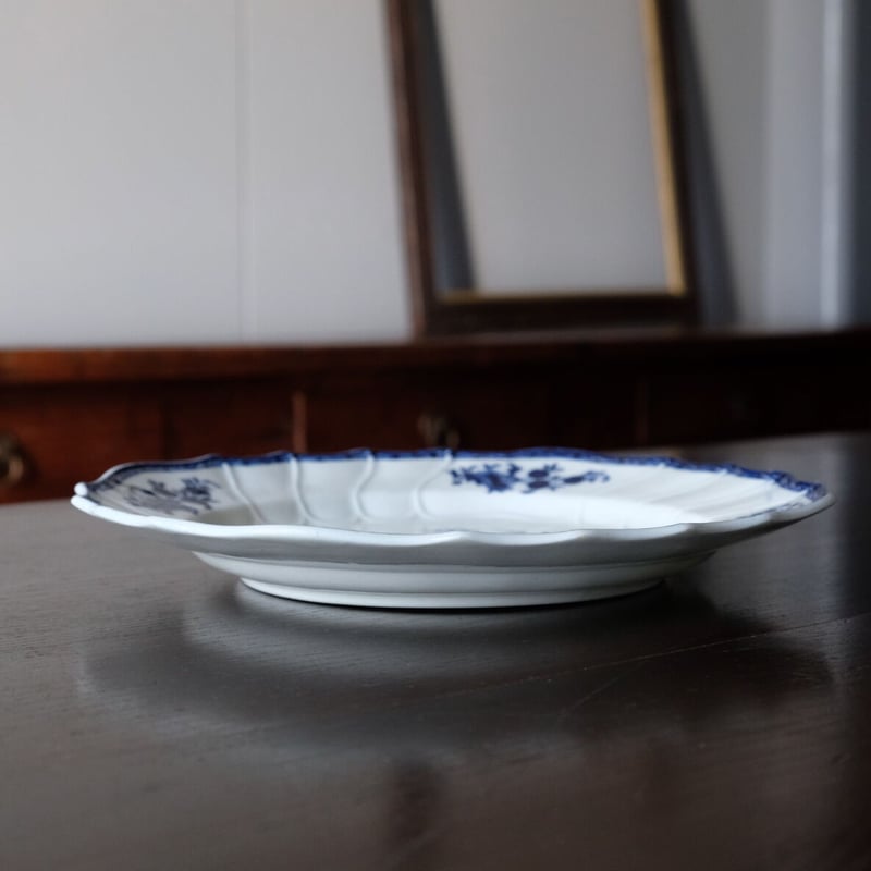 トゥルネー窯 Tournai とても古い花絵皿 トゥルネー窯 Tournai とても古い花絵皿