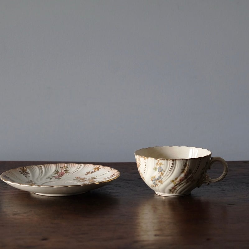 SARREGUEMINES LOUIS XV サルグミンヌ ティー カップ アンド ソーサー