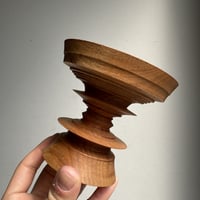 <高さ10.1cm>くるみの美しい肌感に造形を施しました　胡桃94