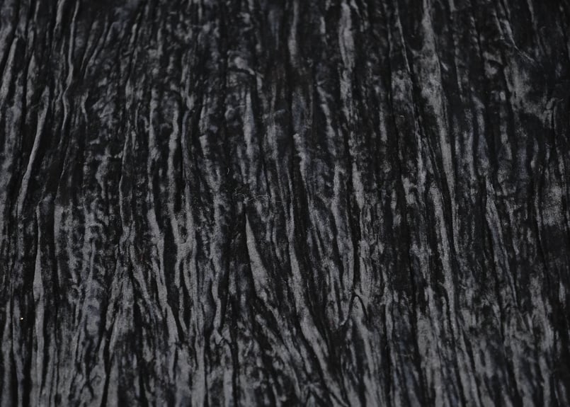 レーヨンベルベット(ブラック) 112cm幅 縦シワ加工 | ベルベット生地