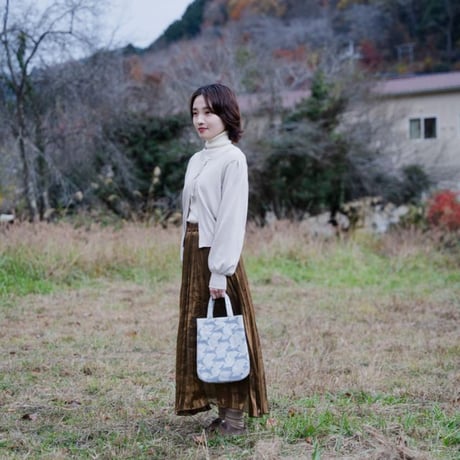 mina perhonen SIWA バッグラウンド run run runグレー