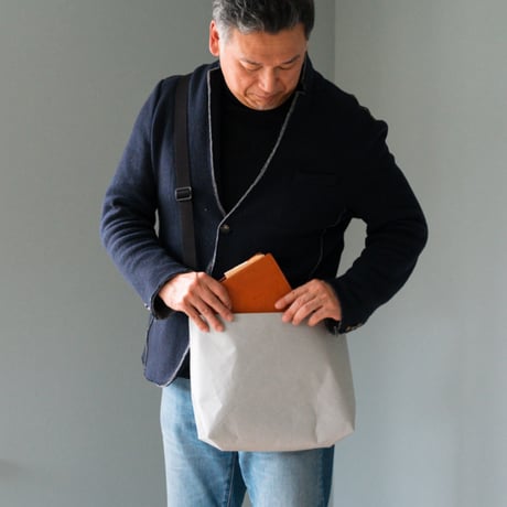 斜めがけバッグ M ブラック