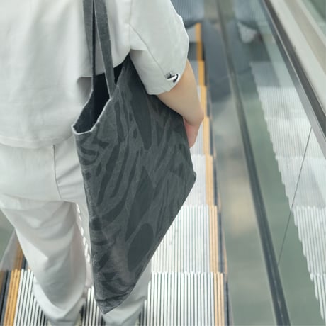 SAMIRO YUNOKI FLATバッグ L 04