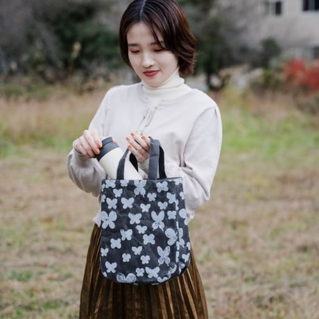 mina perhonen SIWA バッグラウンド memoriaブラック