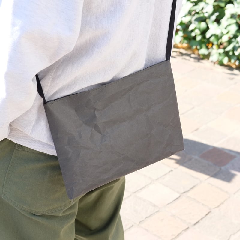 サコッシュ グレー | SIWA | 紙和 公式ONLINE STORE
