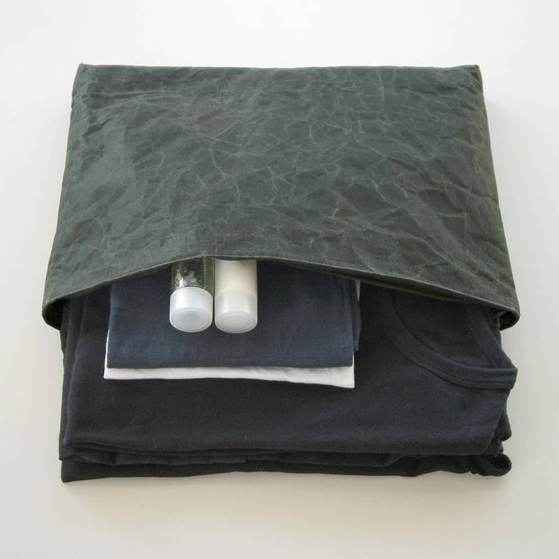 mina perhonen SIWA PCケースM run run runダークブルー | S