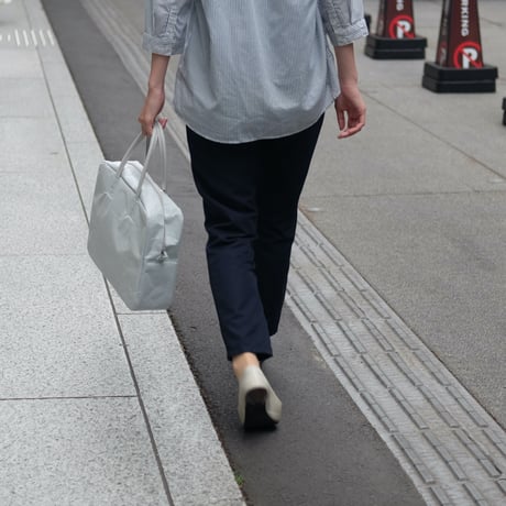 ブリーフケースM グレー