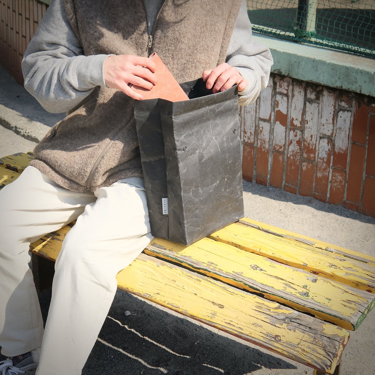 クラッチバッグM ブラック | SIWA | 紙和 公式ONLINE STORE クラッチバッグM ブラック | SIWA | 紙和 公式ONLINE STORE