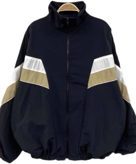 コントラストカラー スポーティセットアップ