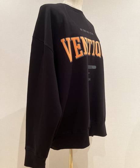 VENTIQUE ロゴスウェット