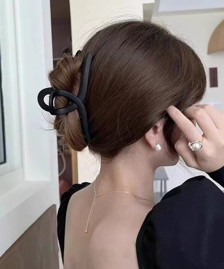 ヘアクリップ  ツイスト
