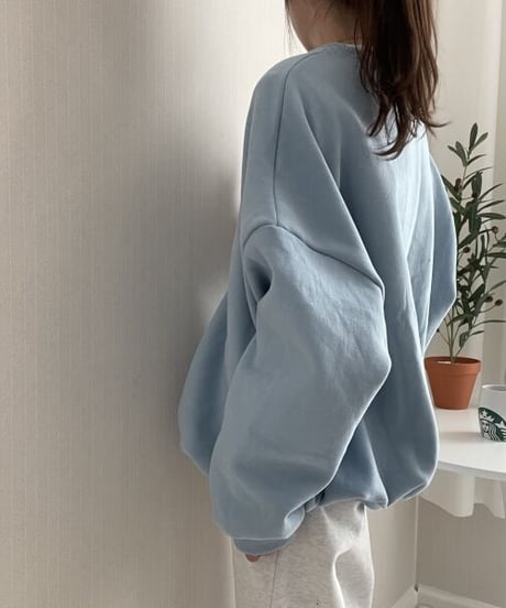 BUTTER ロゴスウェット