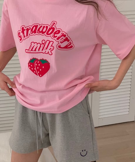strawberry milk プリントＴシャツ