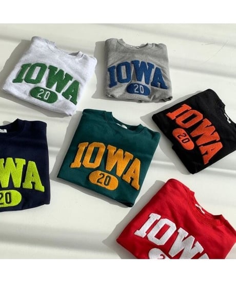 IOWA  モコロゴ スウェット
