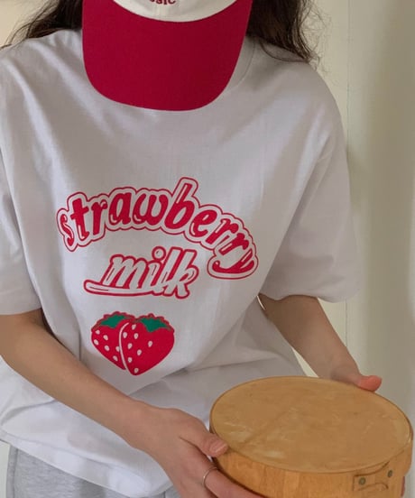 strawberry milk プリントＴシャツ