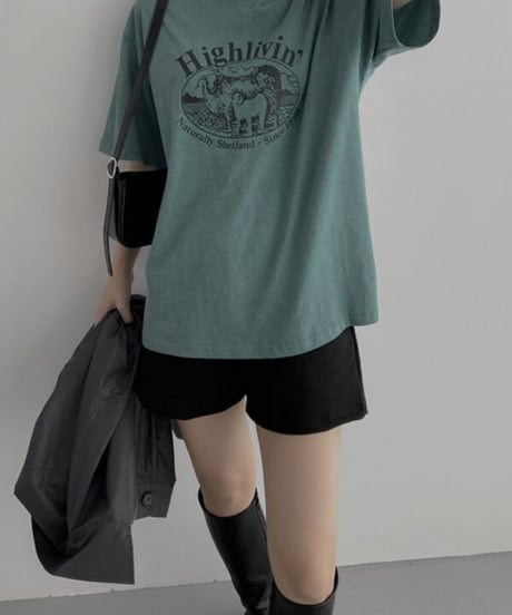 High livin' ロゴプリントTシャツ