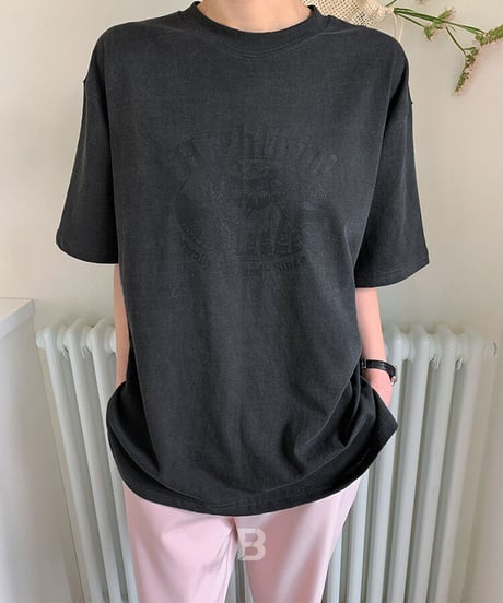 High livin' ロゴプリントTシャツ