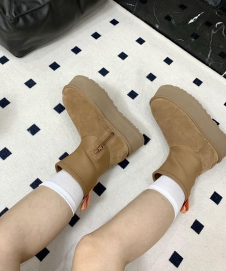 切り替え厚底ムートンブーツ