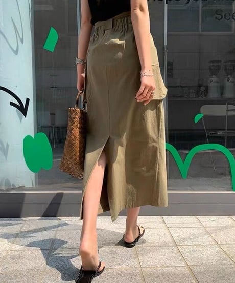 バックルカーゴスカート