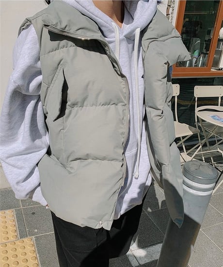 シンプルダウンベスト