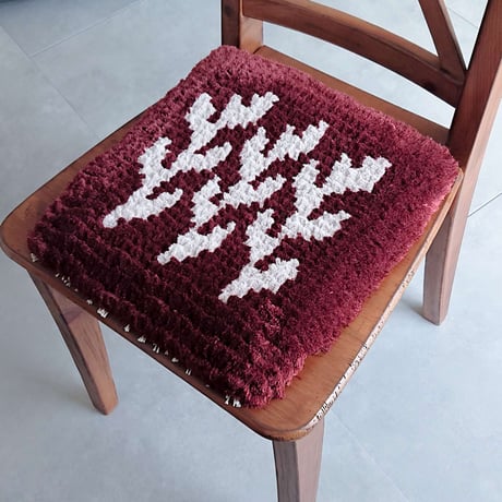 手織りの椅子敷き