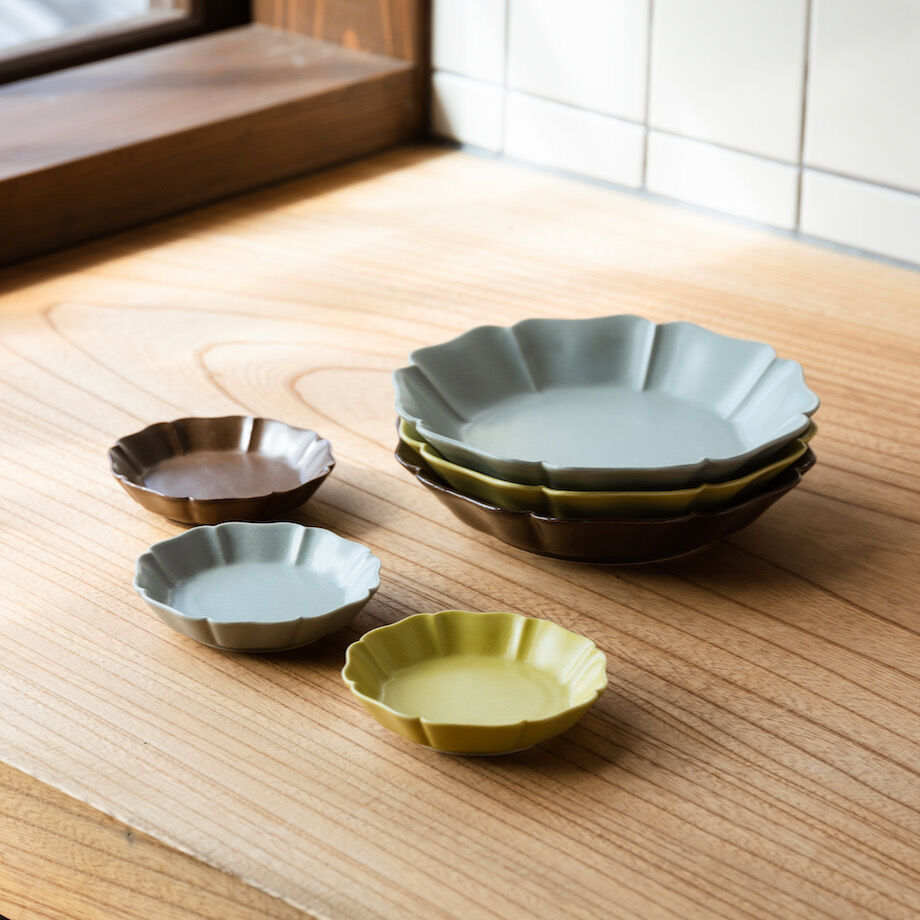 小皿　花柄 000000001212_0KigYKG.jpg