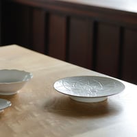 花彫皿　中皿