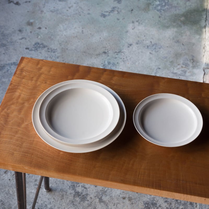 浅リム皿 （ジコン／JICON）　新品未使用　6枚セット　φ246×h33mm 浅リム皿 （ジコン／JICON） 新品未使用 6枚セット φ246×h33mm