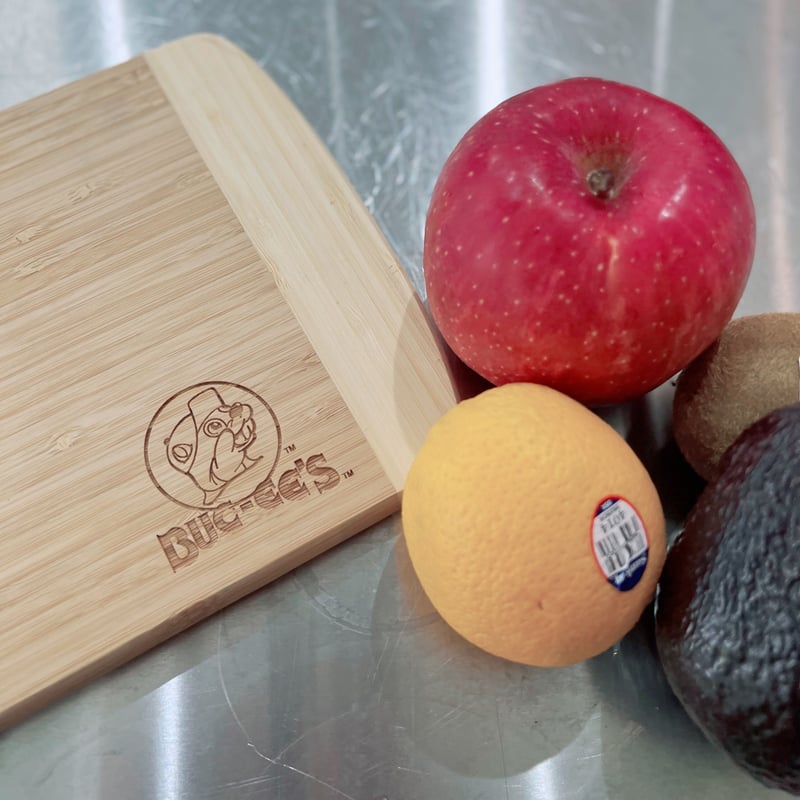 アメリカ好き方に！⭐︎ バッキーズ　カッティングボード Buc-ee's Cutting & Serving Board | Tem