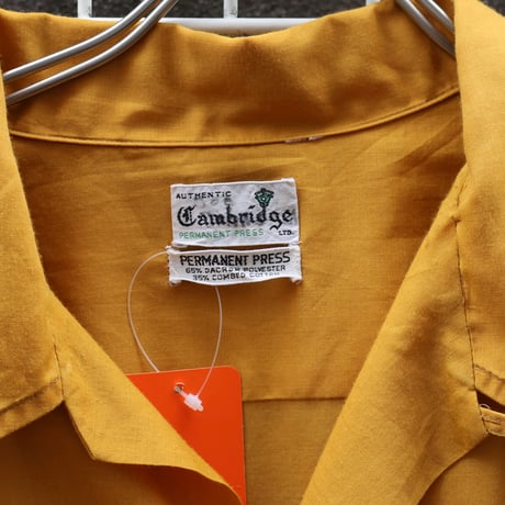 70's Cambridge mustard colorsh