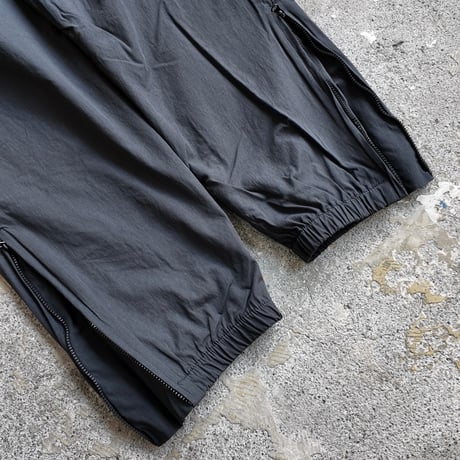 LAND ROVER CHEERS77×Tem "TRACK PANTS"