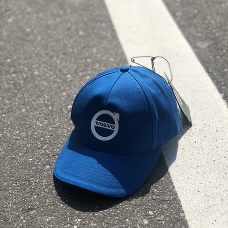 VOLVO CAP