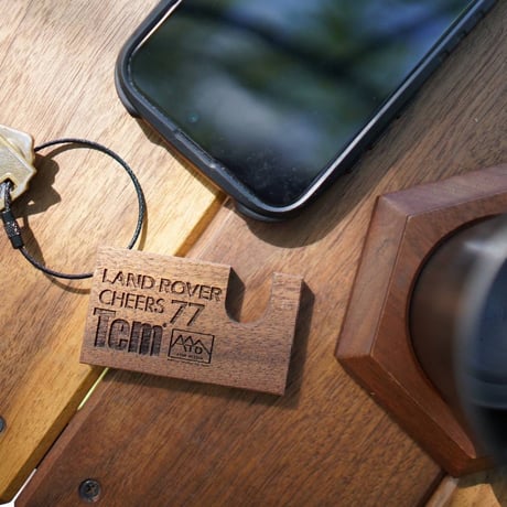 LAND ROVER CHEERS77×Tem×atomdesign "PHONE STAND KEY HOLDER"