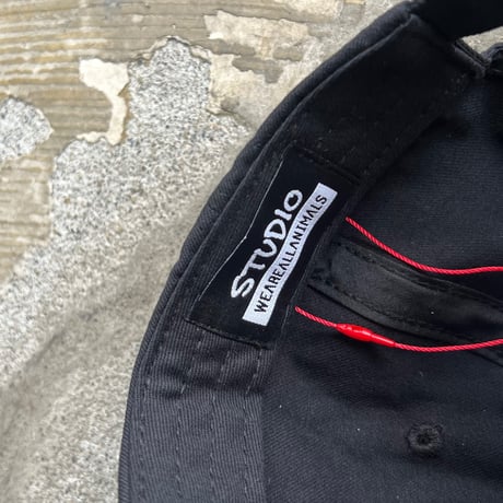 STUDIO WEAREALLANIMALS "Animals Letter CAP"
