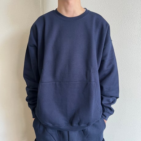 RELAXFIT "muff pocket crew sweat"