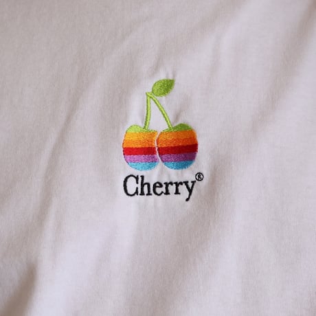 Tem "CHERRY Tsh"
