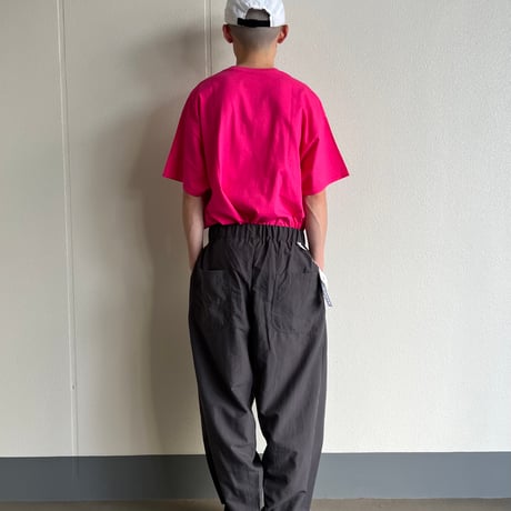 Relaxfit "Deadstock Classic Pocket T-shirt"
