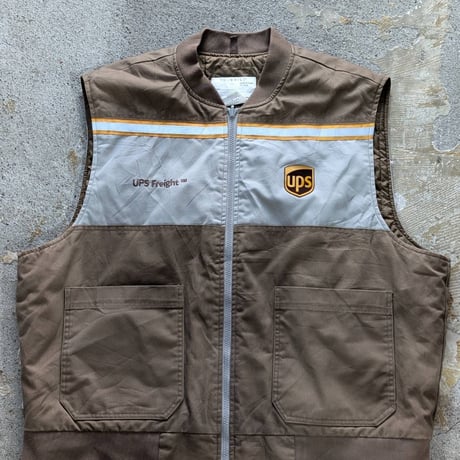 UPS reflector work vest