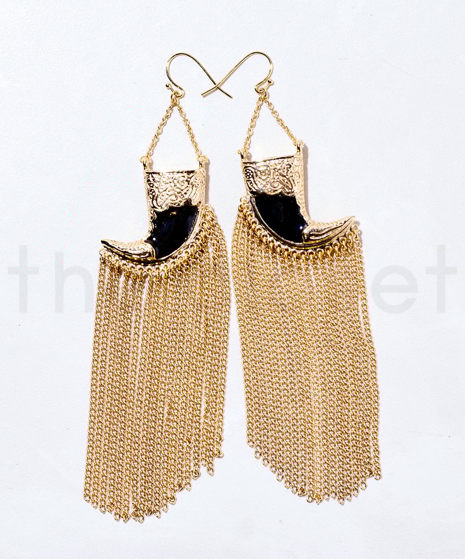 有村竜太朗“hakusei”tiger claw fringe earrings fit=scale-down,w=1200