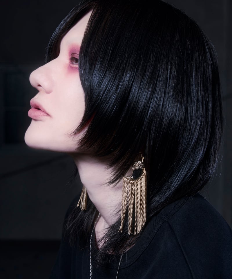 受注販売＞“hakusei” tiger claw fringe earrings | th